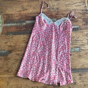 Victoria’s Secret Heart Print Slip